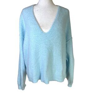 Free People Size Small Fuzzy Eyelash Baby Blue Sweater V-Neck Oversized